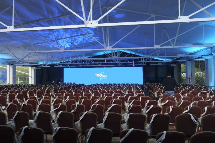 Centro de Eventos Elías Regules — evento producido por LANG